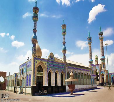 Tomb of Imamzadeh Ismail in Miyaneh