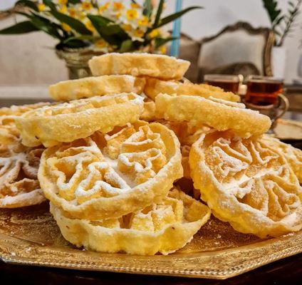 Monaqqa: the Lacy Pattern Cookie of Yazd