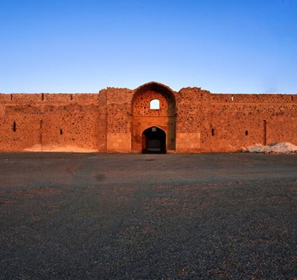 Rabat Qoli — A Caravanserai with a Colorful Appearance
