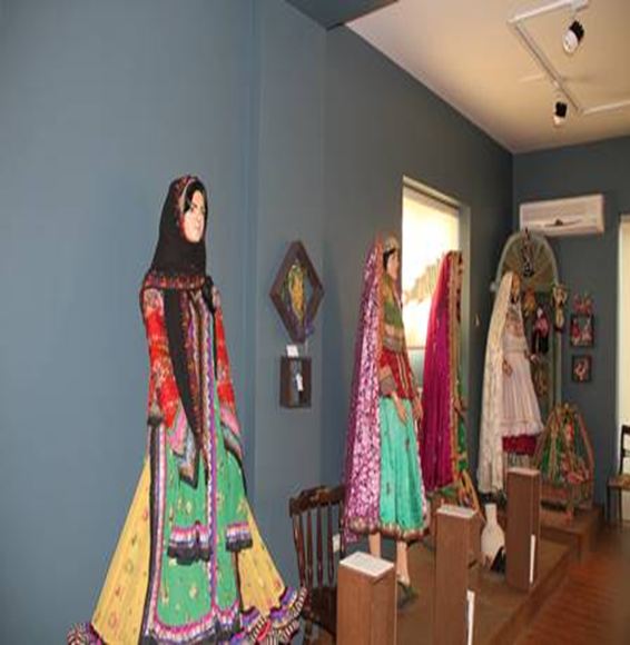 International Dolls Museum
