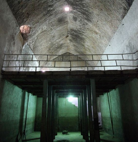 The ancient icehouses of Tabriz are a remarkable example of the ingenious Iranian technology for storing ice.