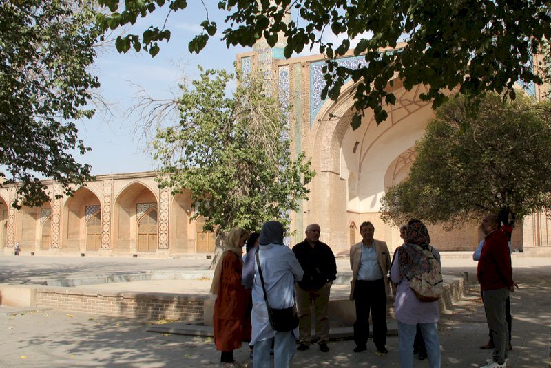 Diplomats from Latin America tour Qazvin attractions