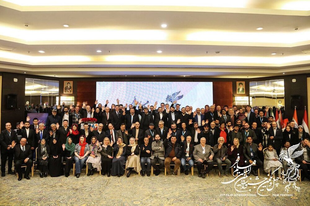 Culture Ministry holds banquet for Fajr filmfest foreign guests 