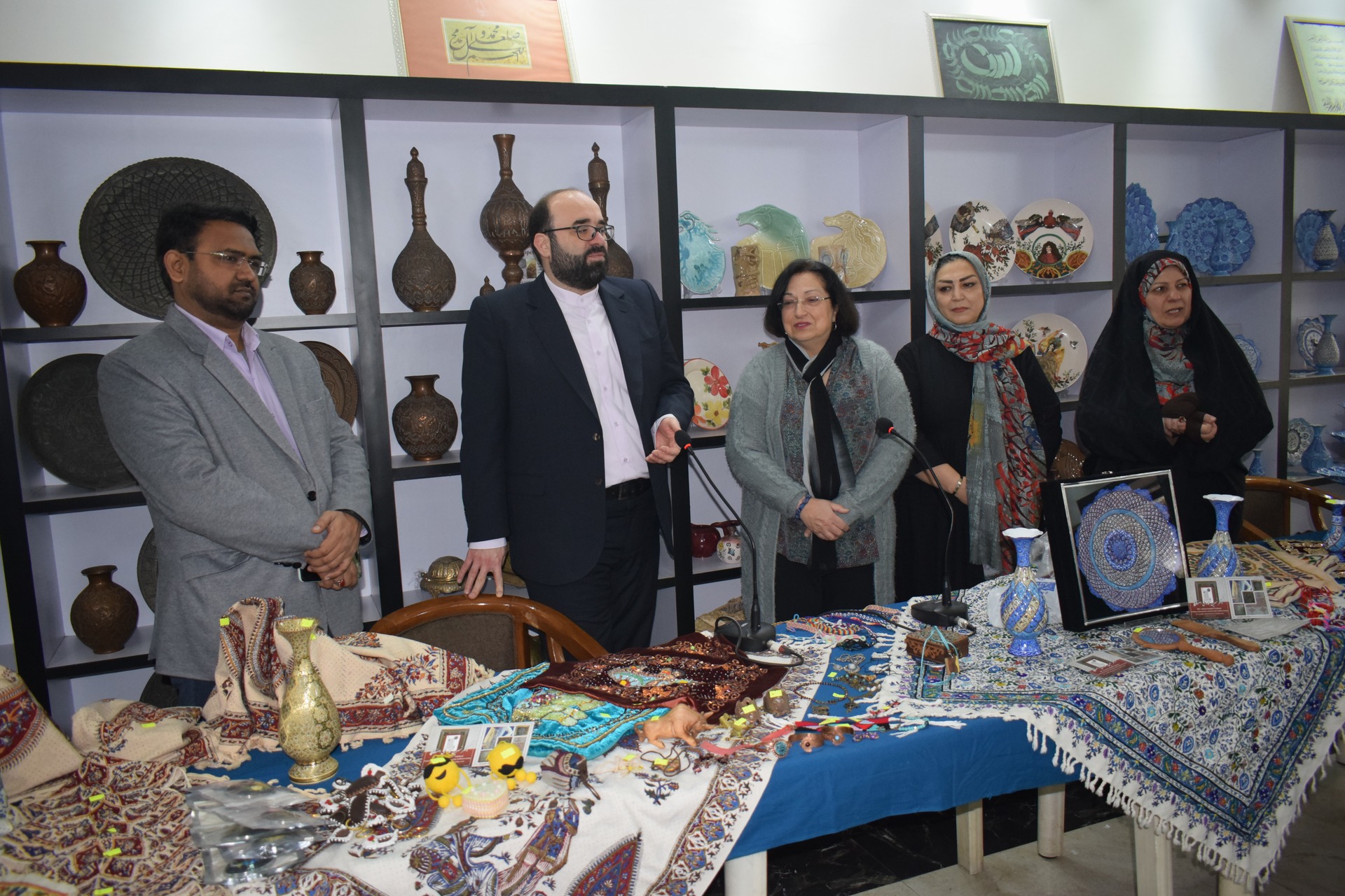 Iran Culture House - New Delhi organized an Iranian handicraft workshop cum-exhibition in the presence of Iranian Women Artists from “Iranian Women Artists Association, I.R. Iran”