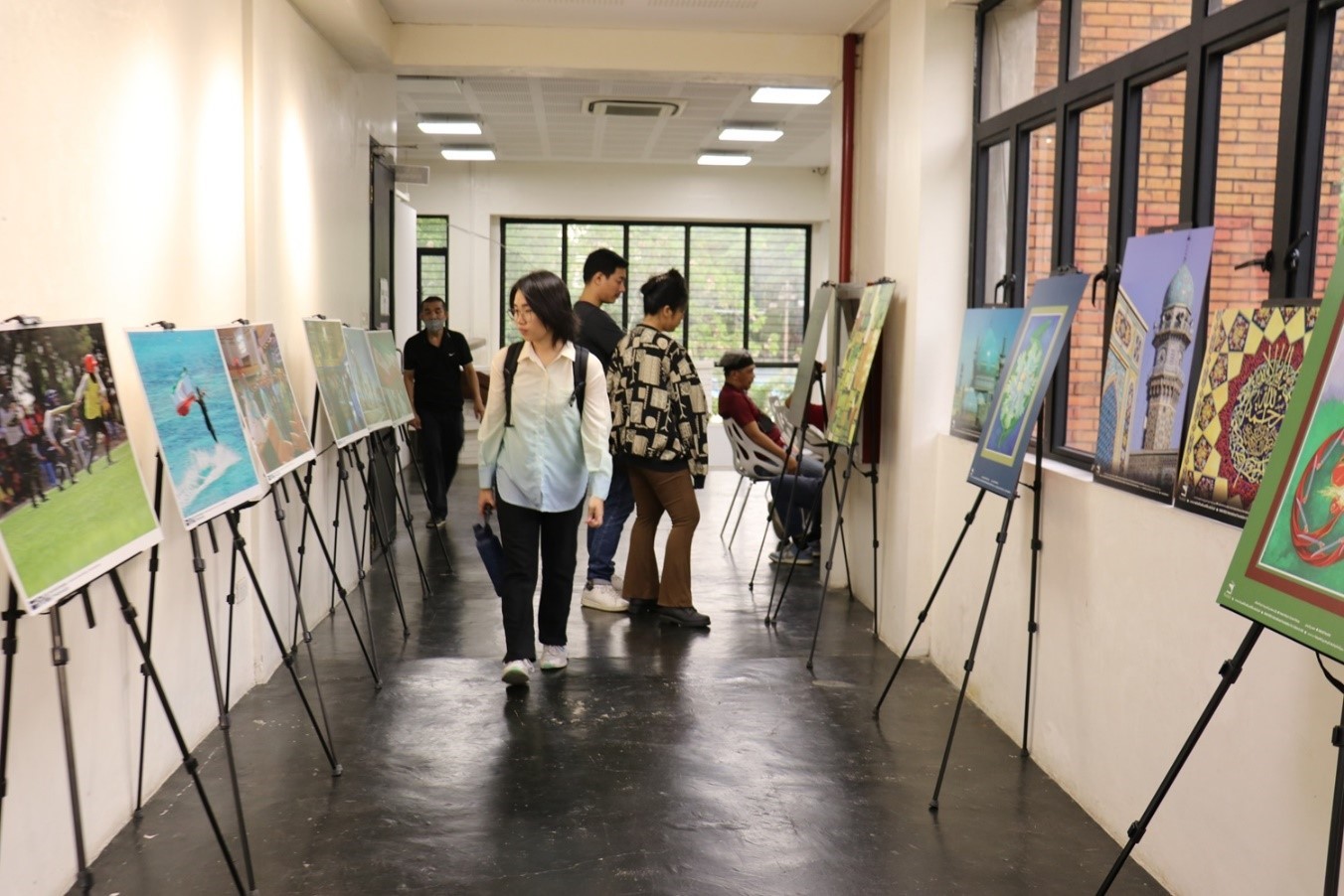 Successful Iranian Women photo exhibition was held in the Philippines