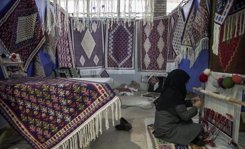 National handicrafts exhibit inaugurated in Kermanshah