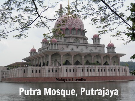 Support of Malaysian Friday prayers from Iran 
