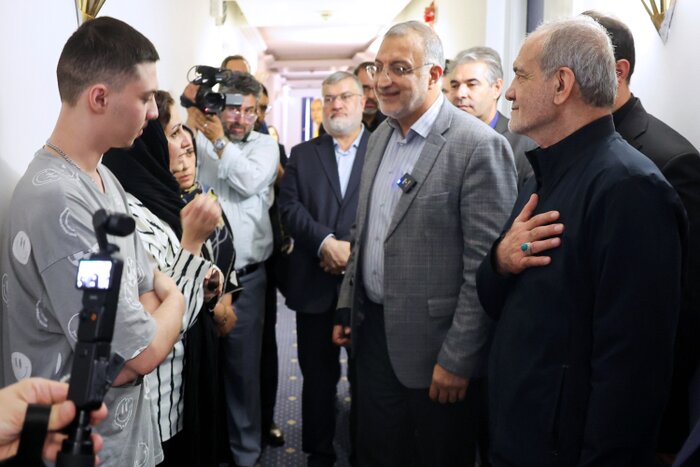 President Pezeshkian meets with victims of Israeli aggression against Iran
