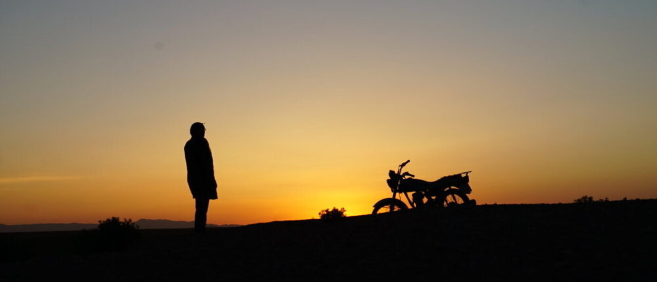 Iranian documentary “Cutting Through Rocks” wins two awards at Warsaw Film Festival