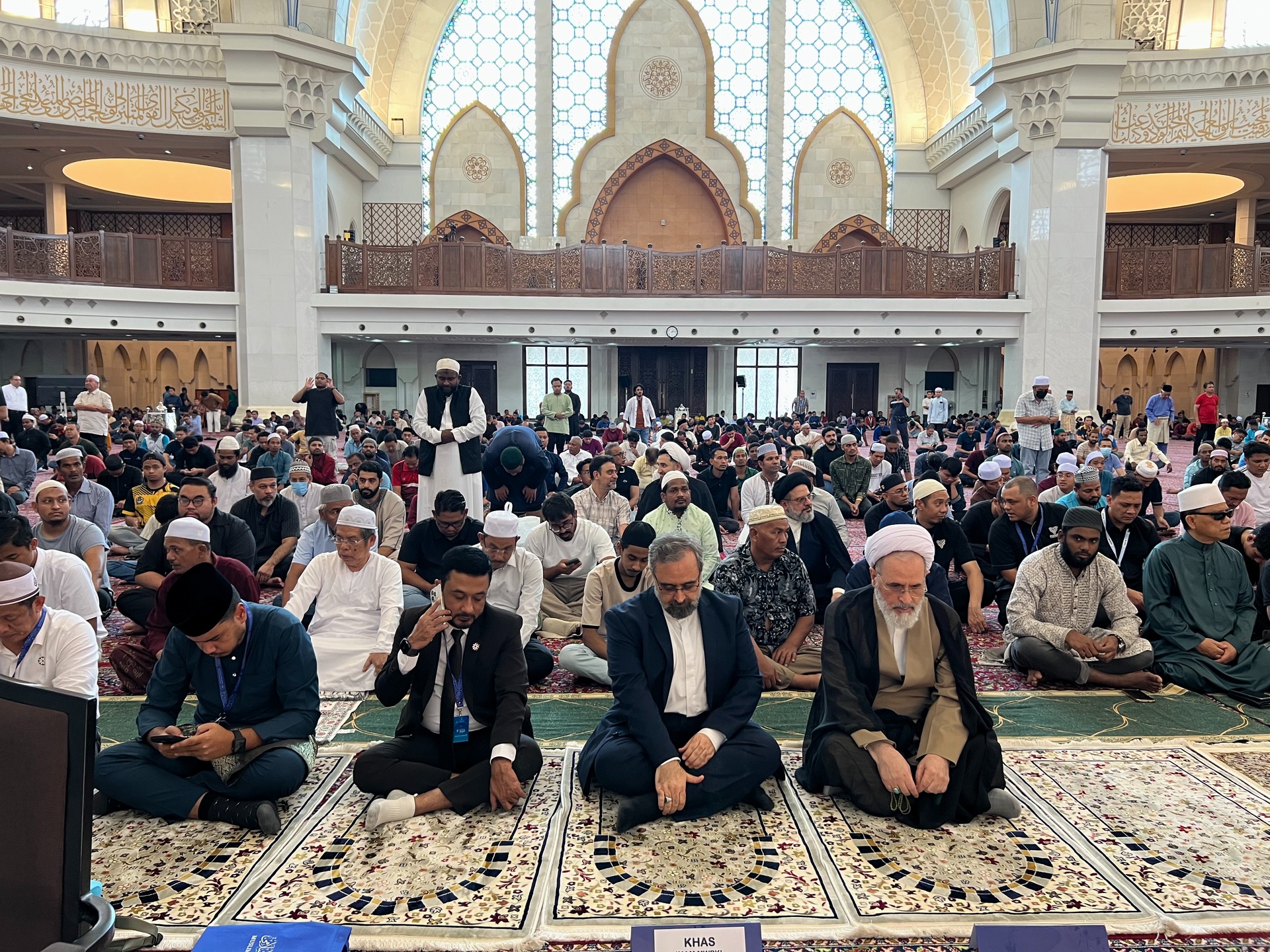  .Hazrat Ayatollah Arafi’s participation in Friday prayers in Kuala Lumpur 