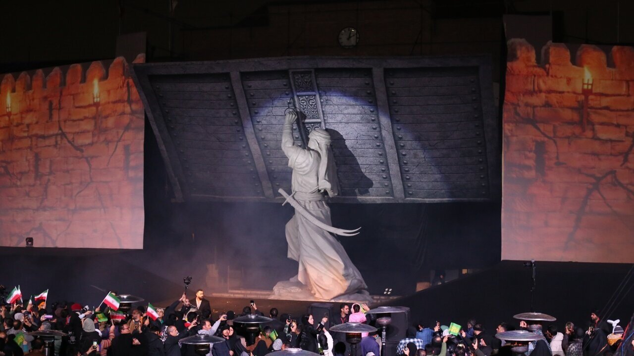 “Conqueror of Khaybar” monument unveiled at Tehran’s Imam Khomeini Square
