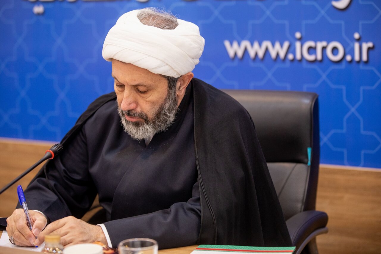 The Manifestation of the Thought of the Leaders of the Islamic Revolution in the Awakening of the Iranian Nation