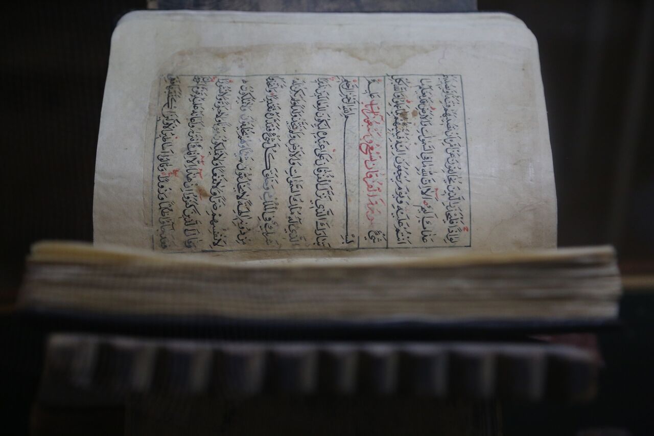 156468089
