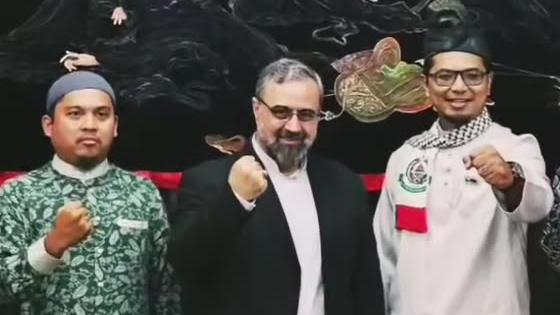 The meeting of the cultural advisor of the Islamic Republic of Iran in Malaysia at the place of cultural consultation with Malaysian influencers KL
