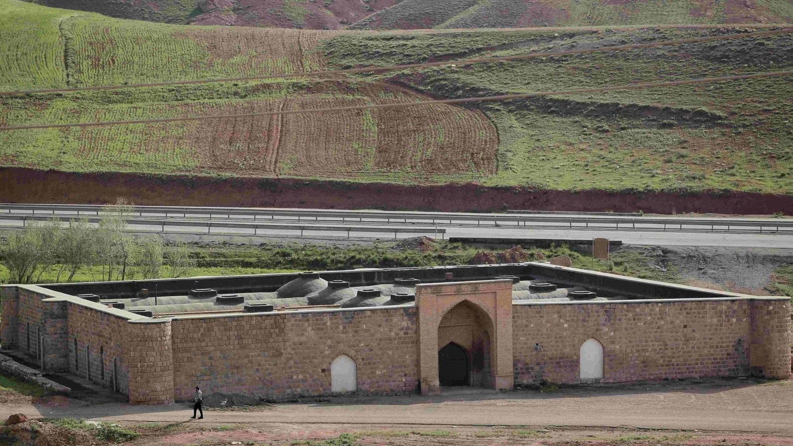 Guyejeh Bel Caravanserai — A Remarkable Example of Iranian Ingenuity in Adapting to Nature