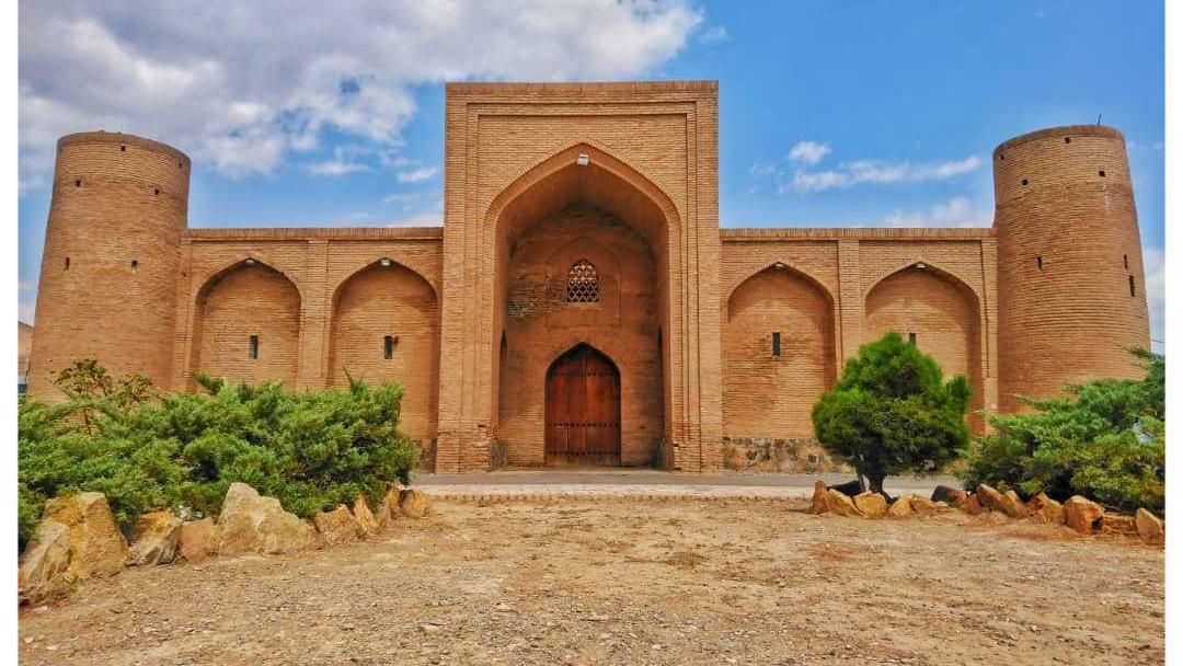Fakhr Davoud Caravanserai: Eastern Iranian trade route lodging.
