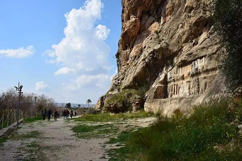 Tang-e Chogan and its Mysterious Petroglyphs