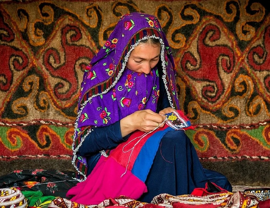 Turkmen Needlework