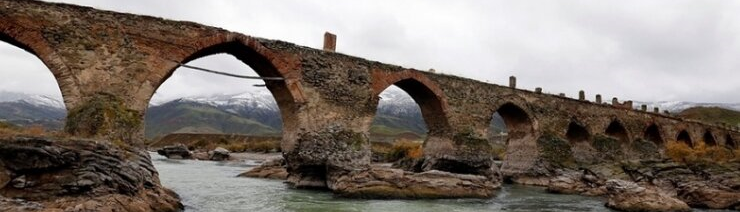 Historical Khoda Afarin Bridges