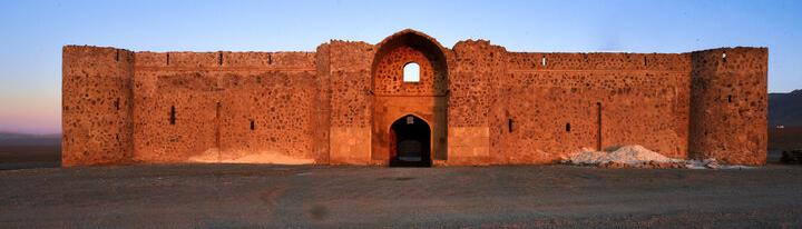 Rabat Qoli — A Caravanserai with a Colorful Appearance