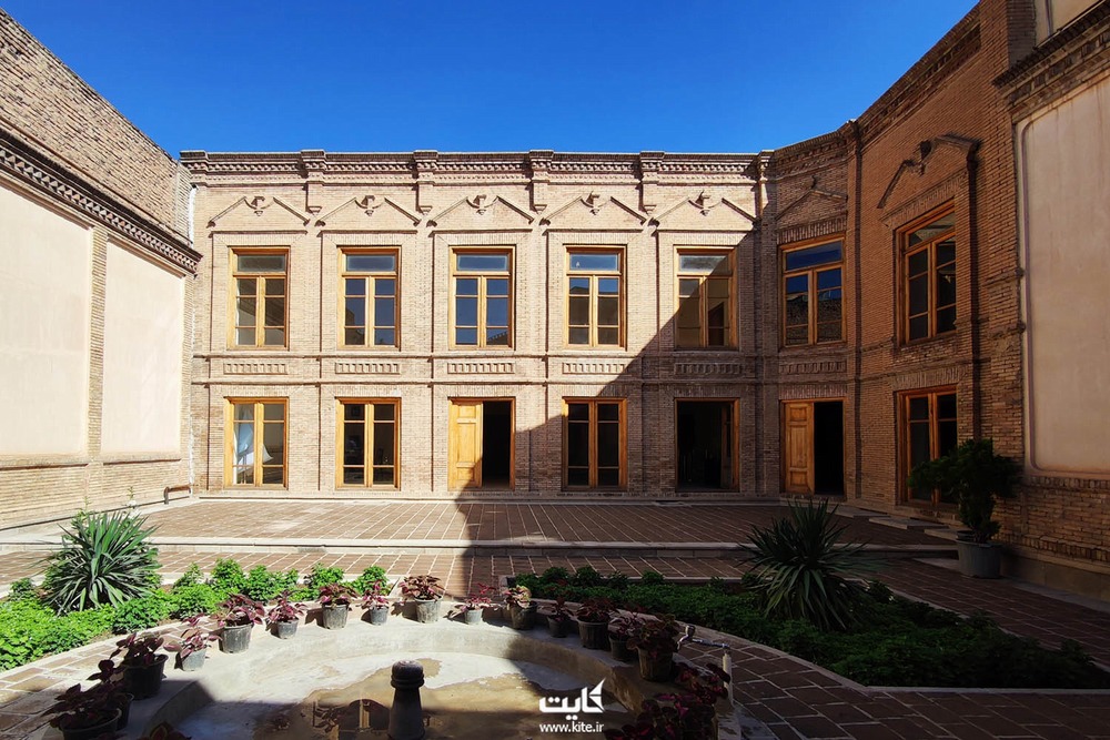 Hariri House, Tabriz  The Art of Wall Painting in a Qajar-Era House
