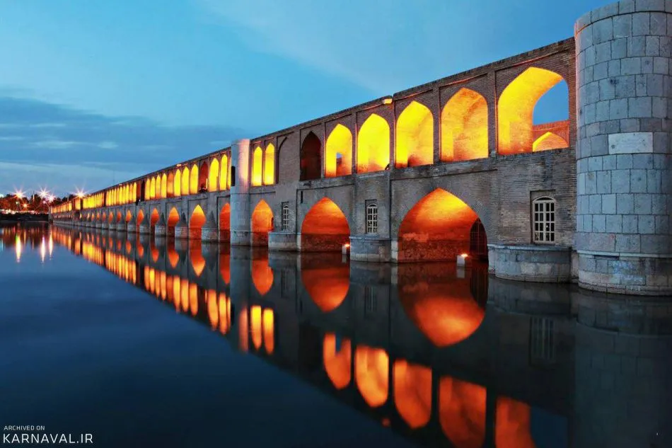 Si o se Pol, A Symphony of Arches over the Zayandeh Rud River