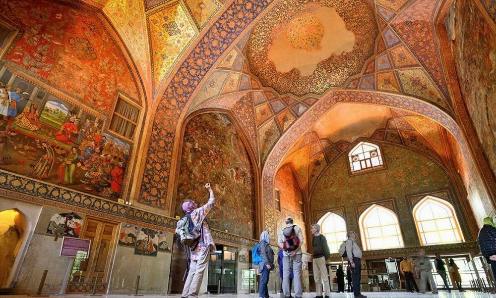 Chehel-Sotoun-Palace-Isfahan-Iran-Persia-Advisor-Travel-3-1024x616_1