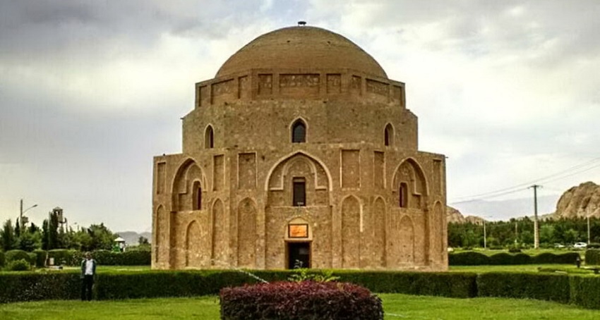 jabaliyeh-dome-kerman_1