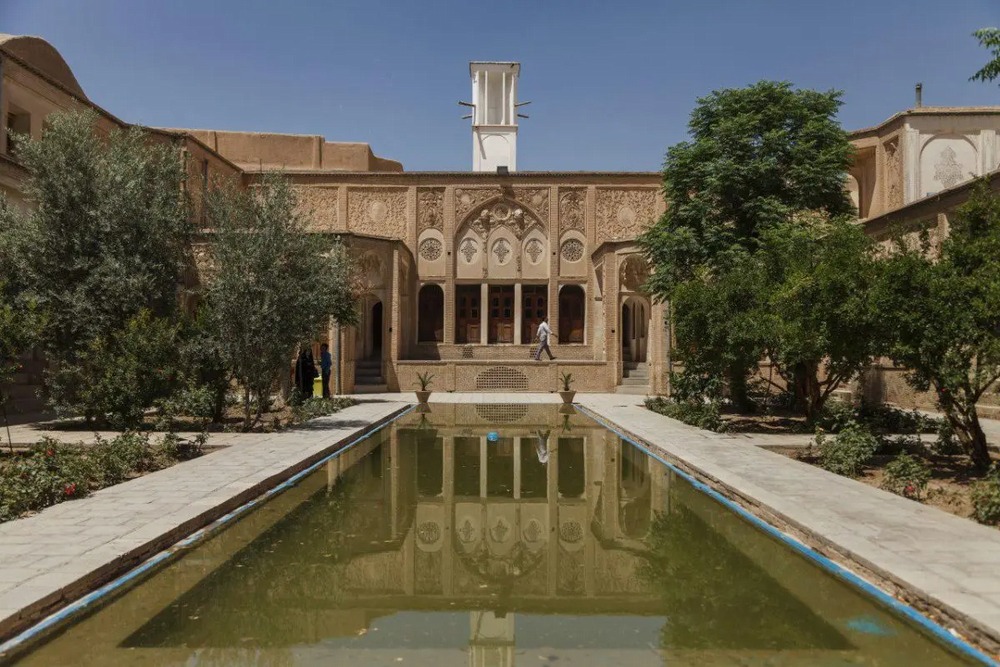 mt1q3Qth-خانه-بروجردی-ها_2
