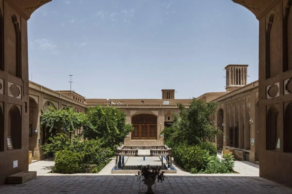 خانه-لاریها_2
