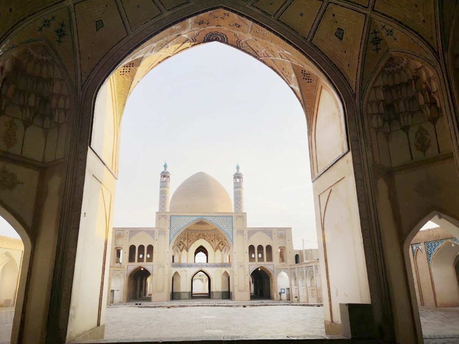 عناصر-مدرسه-آقابزرگ_1