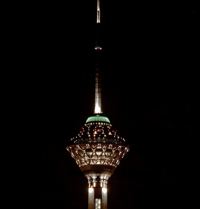 عکس-برج-میلاد-تهران-در-شب-980x1024_1