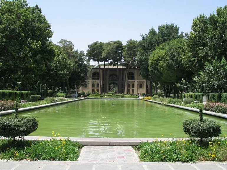 کاخ-هشت-بهشت-اصفهان-jpg_1