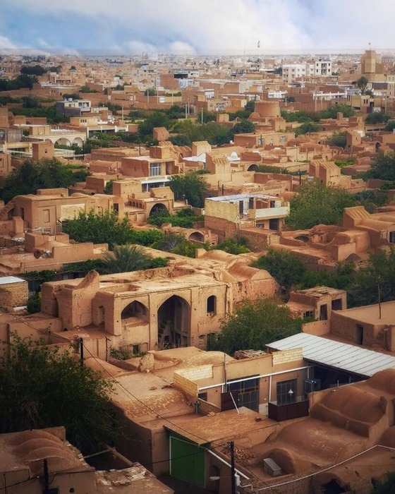 منظره-ای-باشکوه-از-خانه-های-نسل-قدیمی-یزد-819x1024_2
